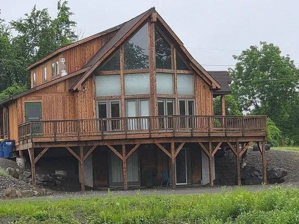 4000 Bishop Hill Rd, Marcellus, NY 13108