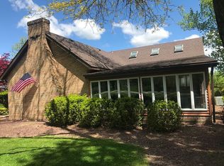 125 Ray Dr, Rostraver Township, PA 15012