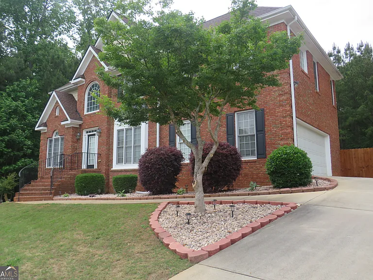 2205 Crescent Walk — Photo 57