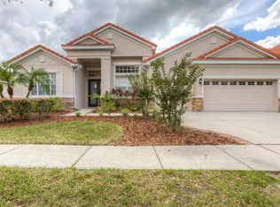 8327 Windsor Bluff Dr, Tampa, FL 33647