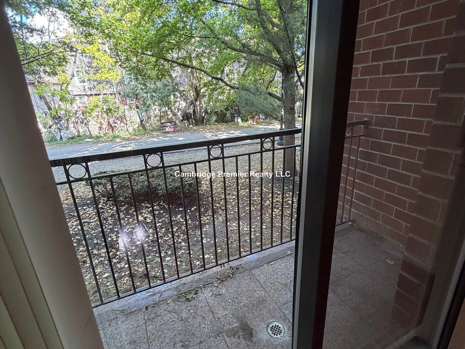 2 bed, 1100 sqft, $3,200 — Photo 4