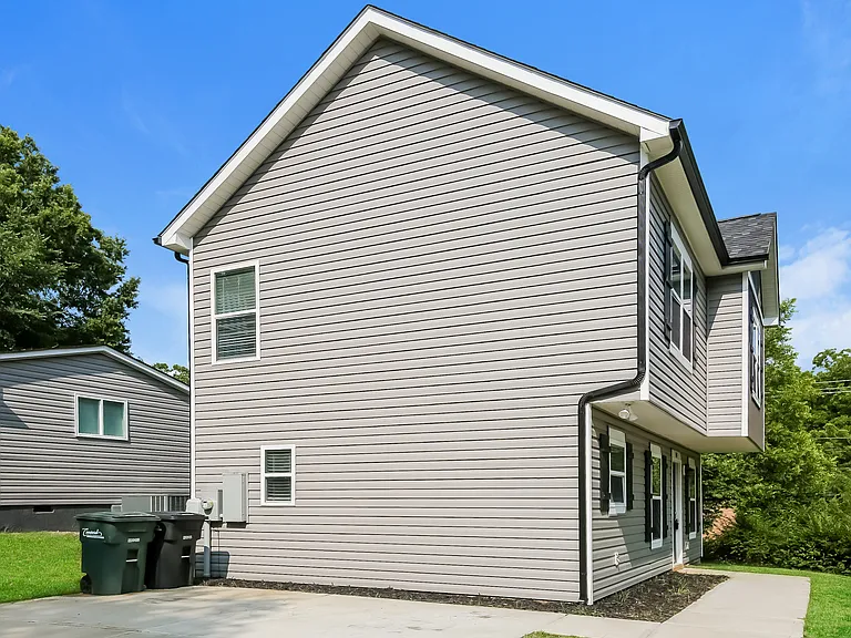 104 High Ave SW — Photo 17