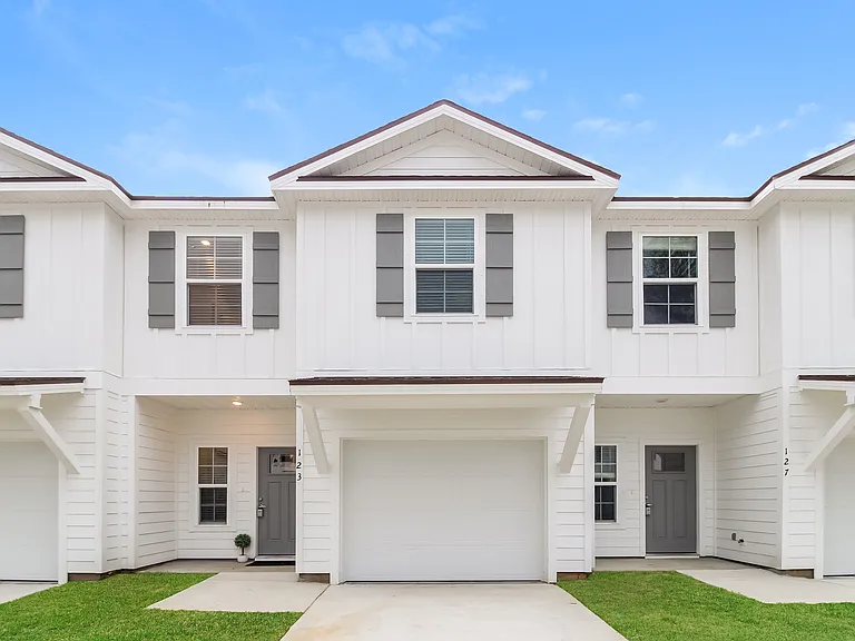 111 Cabot Ln — Photo 11