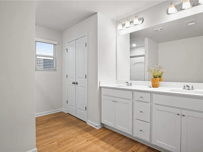 5332 Melbourne Ln — Photo 15
