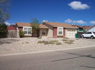 545 7th Ave NE, Rio Rancho, NM 87124