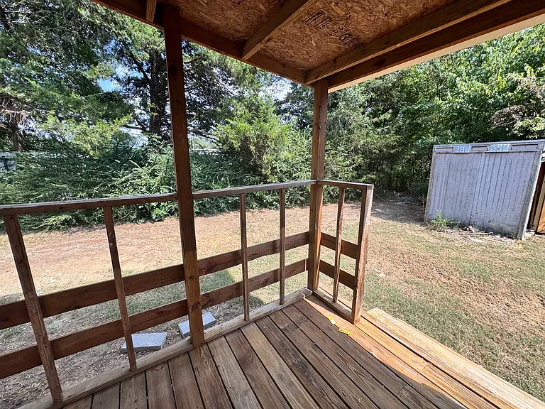 306 Dover Dr — Photo 11