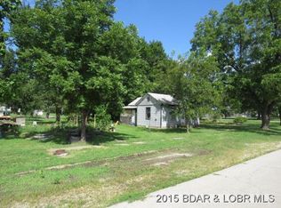 212 E McClurg Ave, Richland, MO 65556