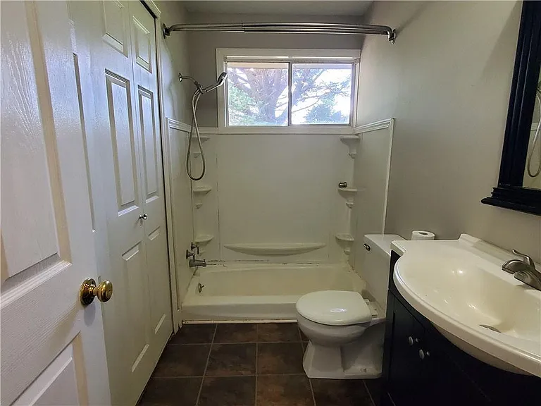 931 Auburn Rd — Photo 13