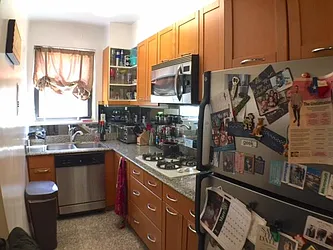 Rented by R New York