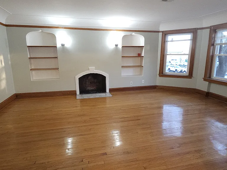 6322 N Mozart St #1 — Photo 3