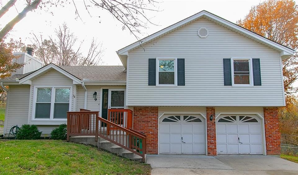 1st image of 9 Emmy Ln
