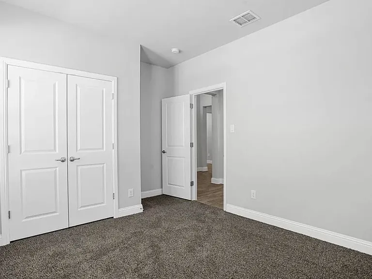 3113 Lionsgate Dr — Photo 24