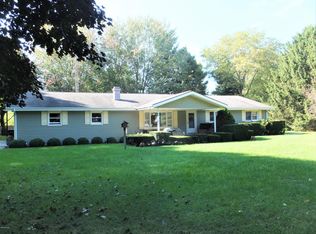 3386 Riverside Rd, Benton Harbor, MI 49022