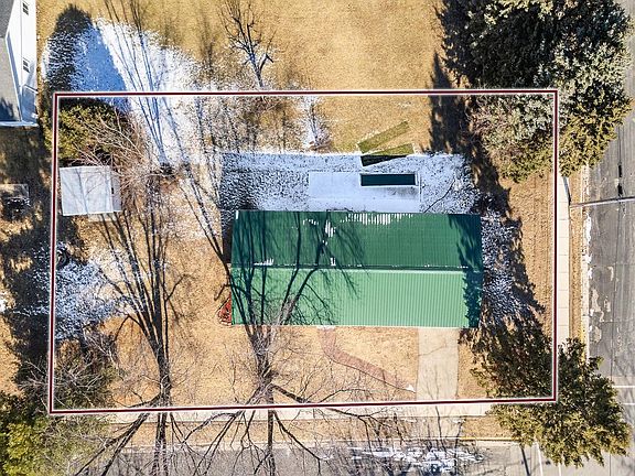 3rd image of 315 Dairyland Ave