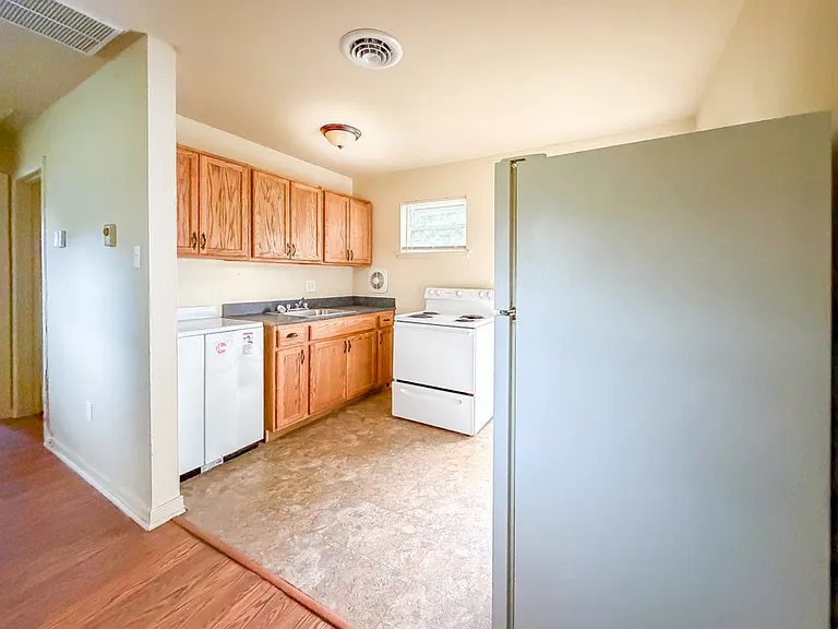 2547 Noel St #2547 — Photo 5