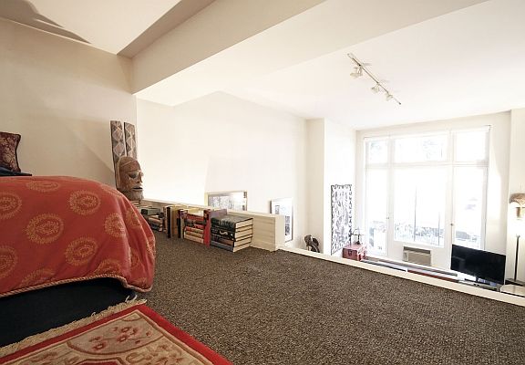 5th image of 100 W 15th St APT 2B