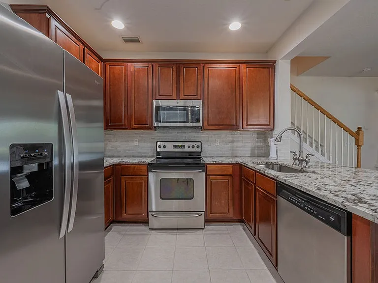 11310 Campfield Cir — Photo 22