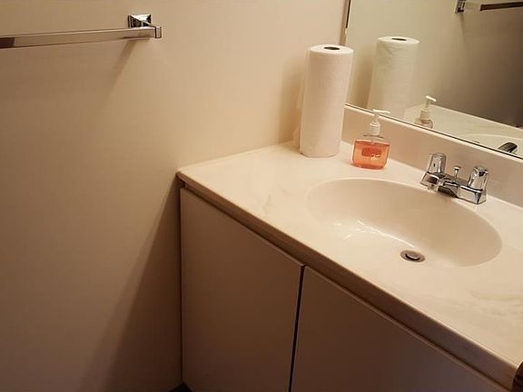 5th image of 208 Park Ave APT 2