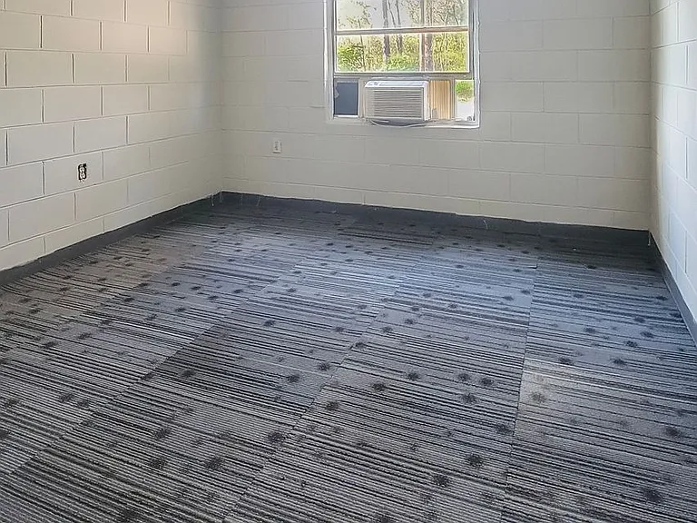 441 S Seale Rd #4 — Photo 15