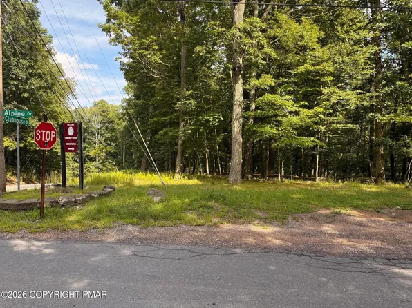 Club House Dr #30, East Stroudsburg, PA 18302