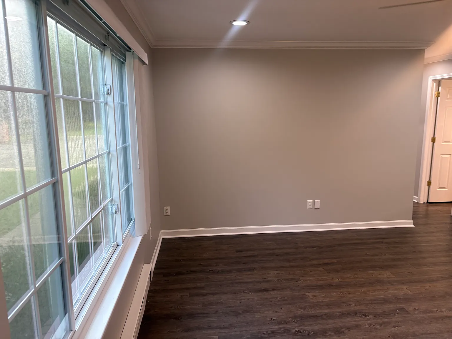 2 bed, 750 sqft, $1,375 — Photo 2
