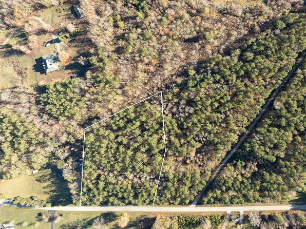 1 Old Milton Rd, Clinton, SC 29325