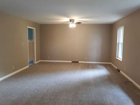 3rd image of 6605 E Cherry St