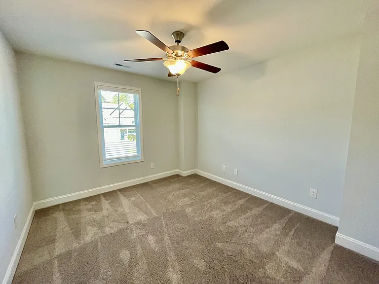 5137 Thruway Rd — Photo 21