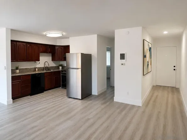7555 Linda Vista Rd APT 29, San Diego, CA 92111