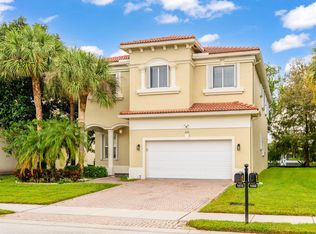 1070 Grove Park Cir, Boynton Beach, FL 33436