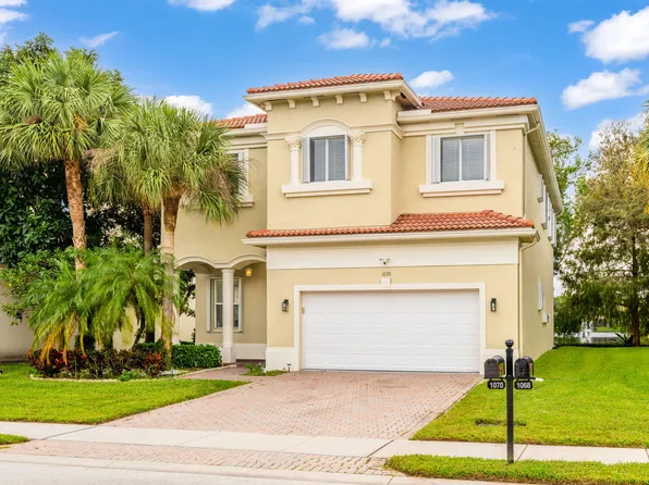 1070 Grove Park Circle, Boynton Beach, FL 33436
