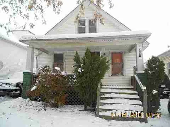 6431 Diversey St, Detroit, MI 48210