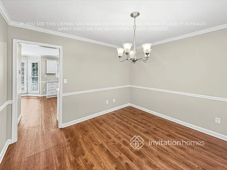 4351 Lakeside Hills Way NE — Photo 8