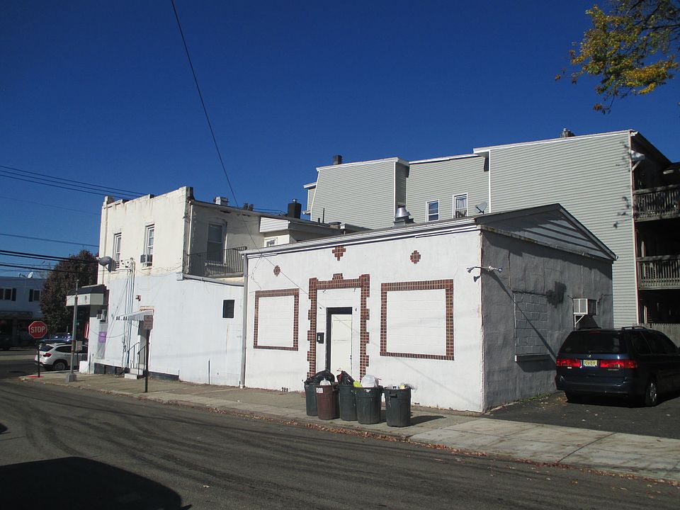 2nd image of 653 McBride Ave