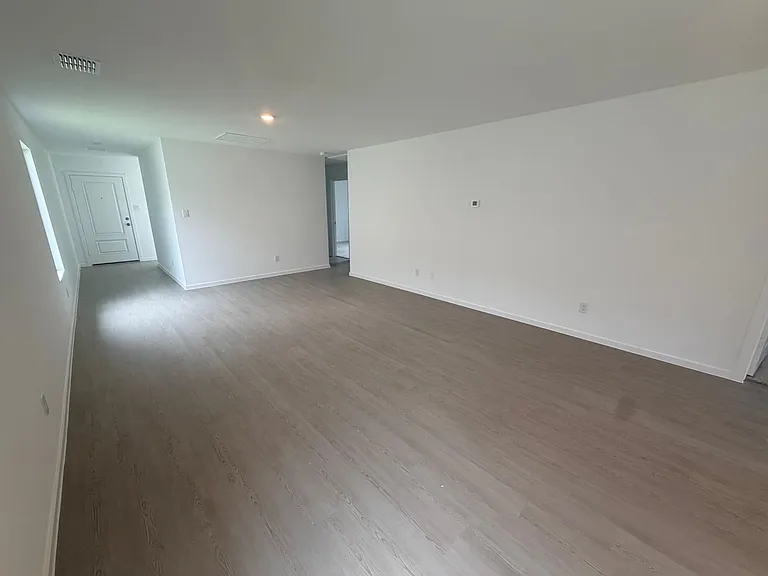 3117 Campeiro Ave — Photo 2
