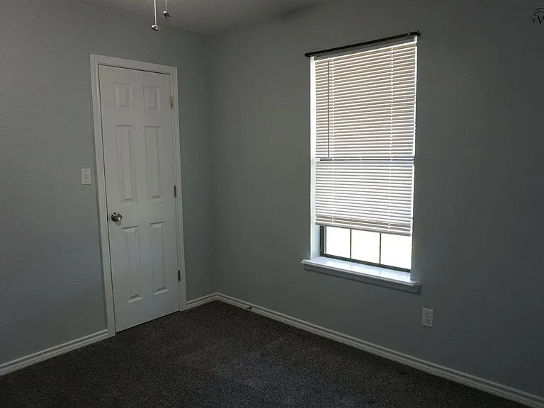 5216 Brookwood Dr — Photo 21
