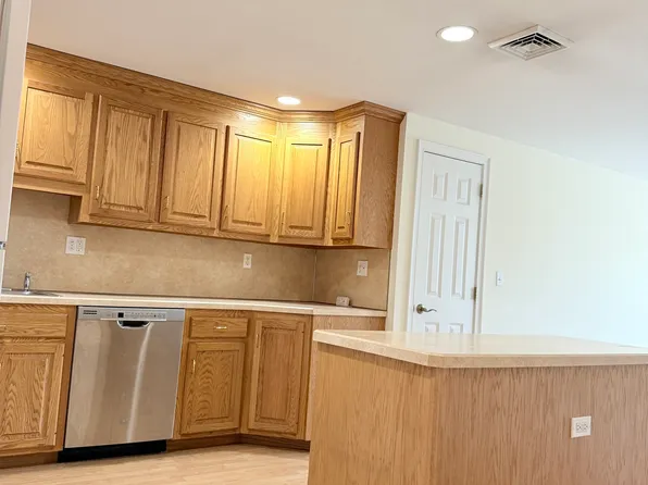 380 Main Street #13, Wallingford, CT 06492