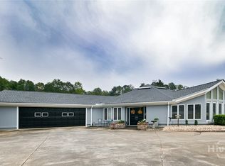 1250 Pete Dickens Rd, Bogart, GA 30622