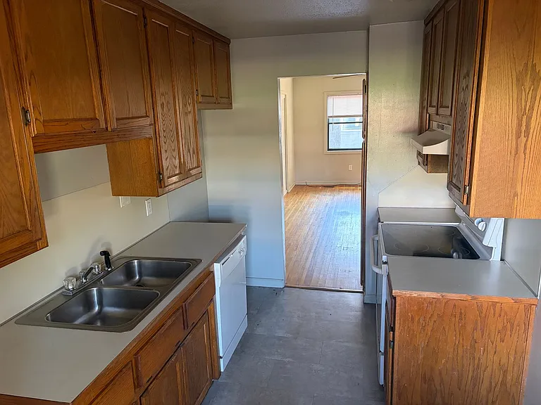 2500 Dodson Ave — Photo 7