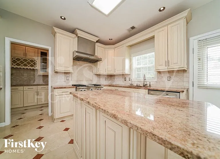 7504 Cole Ln — Photo 7