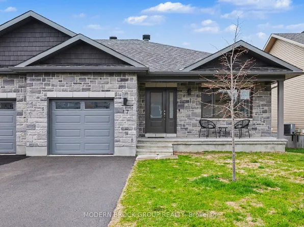 17 Douglas Brown Way, Arnprior, ON K7S 0H9