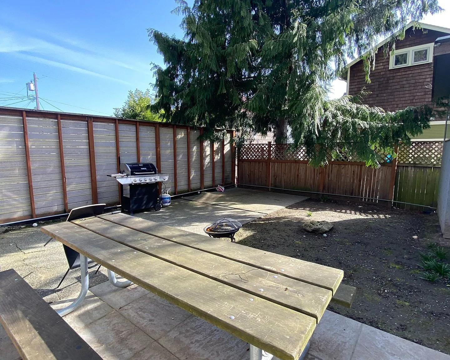 6408 Phinney - Located at the top of Phinney Ridge — Photo 4