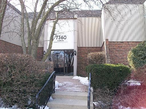 1st image of 7360 S Fairview Ave #105