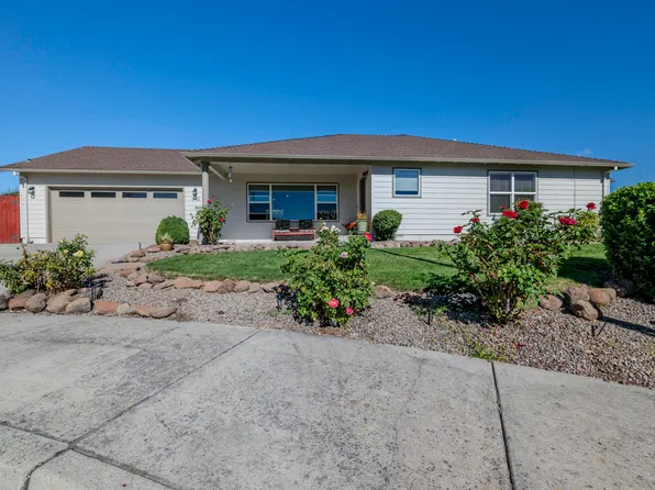 982 Jessica Ct, Eagle Pt, OR 97524