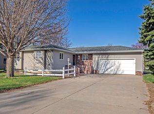 733 S Blaine Ave, Minden, NE 68959