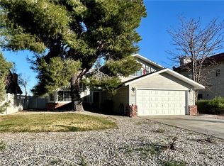 12825 Amberwood Ln, Victorville, CA 92395