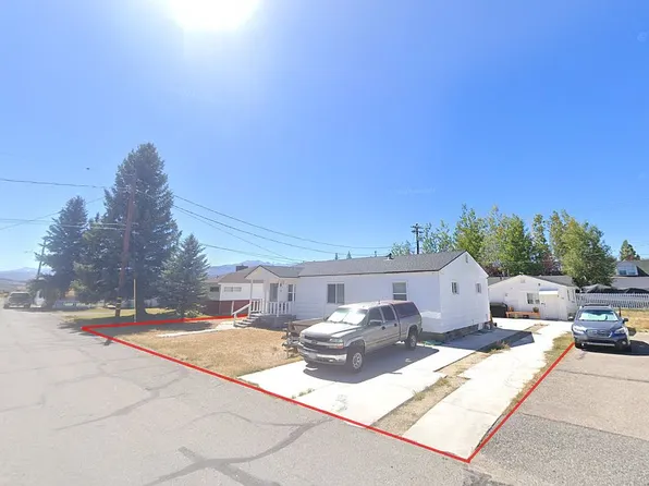 26 Laurel Ave, Bridgeport, CA 93517