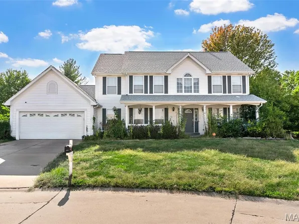 16753 Heather Moor Dr, Florissant, MO 63034