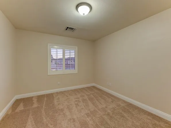 9744 Villa Cache Ct, Las Vegas, NV 89148