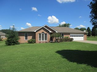 68 W Country Acres Dr, Somerset, KY 42503